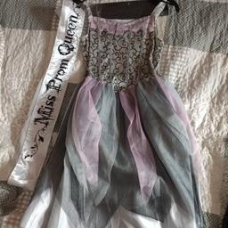 prom queen costume with sash 7-8 years collect OL8 area