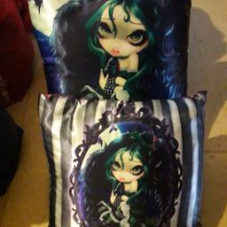2 lovely gothic silky cushions.12"x12".foto shows back+front pictures(both the same)
£10 the pair.just reduced final price
ne5 5px