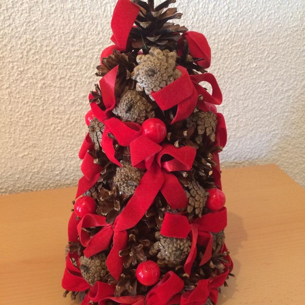 Weihnachtsdekoration
Weihnachtsbaum Tannenzapfen
Ca. H-28cm, B-16cm
Privatverkauf:
Festpreis
Keine Rückgabe
Versand Extra