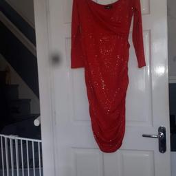 Red dress size xl worn in good condition coll