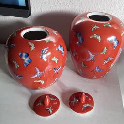 2 große Vasen für Schmetterlingsliebhaber oder solche die es werden wollen 🤗

Ideal als Geschenk
28 cm ist die kleine
33 cm ist die große
22 cm Durchmesser