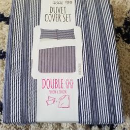 PRIMARK HOME!! .. DOUBLE DUVET COVER SET!! .. SEERSUCKER!! .. BRAND NEW!! .. 200X200 CM .. POLYESTER/COTTON AND REVERSIBLE!! .. COST £20!! .. COMES FROM SMOKE FREE HOME!! .. BUYER COLLECTS!!.. OR COULD DELIVER LOCALLY FOR A SMALL FEE!!