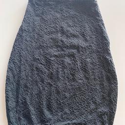 Wolford Röcke, nie getragen, pro Stück 35€, zusammen 60€, nur Selbstabholung in Dornbirn, Haushalt ohne Haustiere und Nichtraucher, keine Reklamationen und Rückgabe