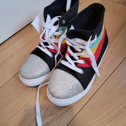 Olivia Miller Girl High Top Trainers Size 3