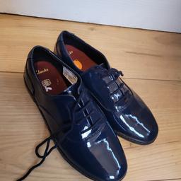 Patent leather Navy Blue Clarks brogues Size 2.5