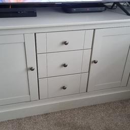 Originally bought from Very for £400, in great condition apart from odd little mark where the kids have knocked things into it.
Only Selling due to change in colour scheme
Dimensions W - 1300mm H - 760mm D - 420mm
