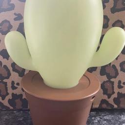 Cactus night light can be run off usb or battery’s