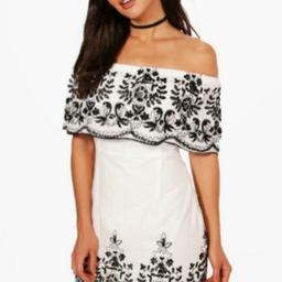 new with tag boohoo embroidered mini dress off the shoulder
sizes 8 10 12 available