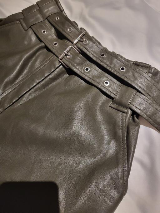 Buy & Sell North London Tufnell Park - North London - Photos for faux leather trousers