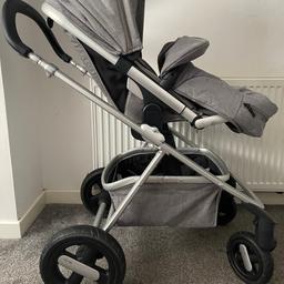 Nuna ivvi savvi travel system
Good condition 
Comes with footmuff and raincover
From birth 
Can deliver locally for small fee