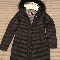 Excellent condition. Would fit 11-12 years old.
Lovely just above knee length coat.
Zips all work and looks like new.

From a clean smoke free home.

Please visit my page for other items.
Thanks