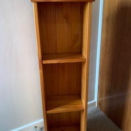 Pine wooden bookcase
3 sections
W- 36cm
H-110cm
Very good condition
