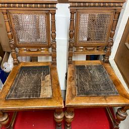 Alte Sessel mit Geflecht zum Restaurieren
standen in einer Tierarztpraxis zur Deko, Preis für beide