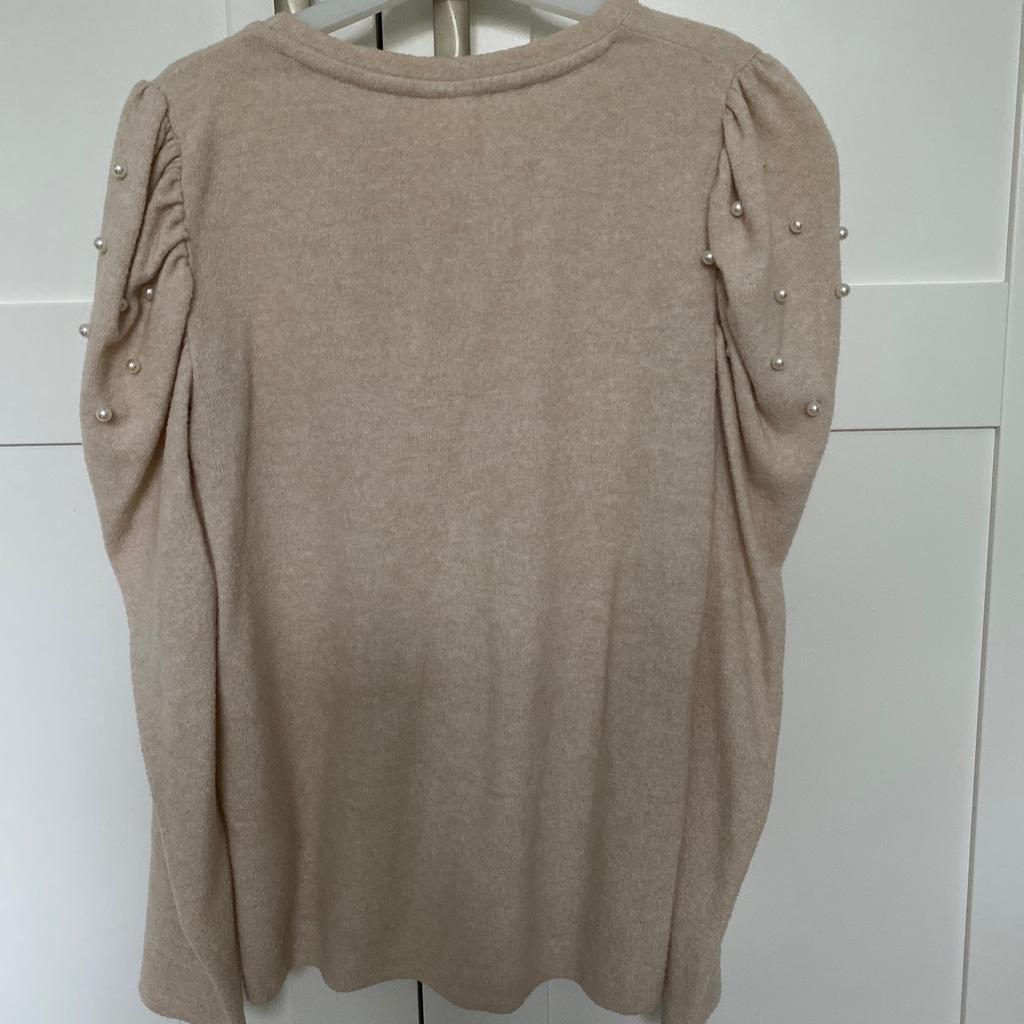 Girls Zara Pearl jumper aged 11/12 in excellent condition only worn once