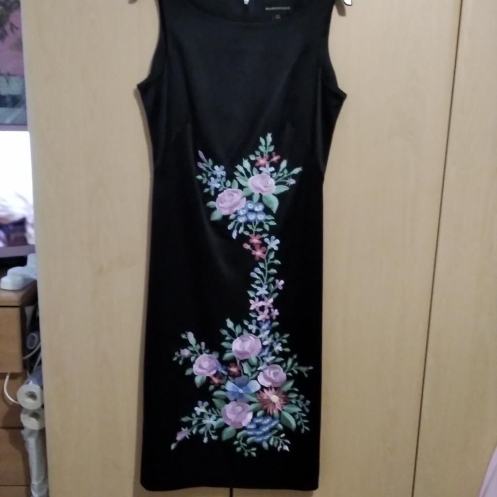 BEAUTIFUL EMBROIDERED DRESS BY WAREHOUSE SEE SECOND