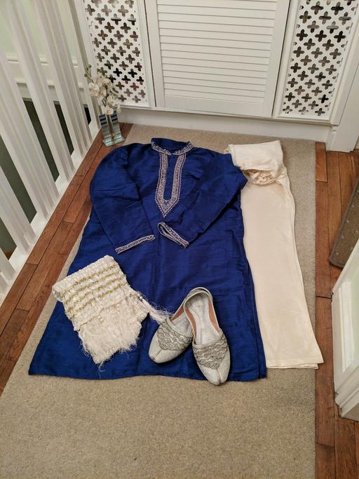 Buy & Sell West Midlands Solihull - Photos for Mans/ boys Indian suit. NO Shoes 