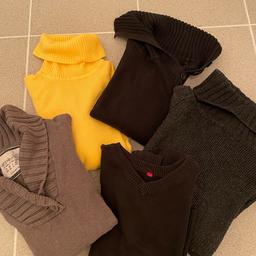 Verkaufe gut erhaltene Pullover für Mädchen / Teens.
Die Pullover sind getragen aber in einem guten Zustand.

Von links nach rechts:
- hellbrauner Pullover mit Knöpfen am Ausschnitt, Esprit, Größe XS
- gelber, sehr kuscheliger Pullover mit Rollkragen, H&M, Größe 34
- schwarzer Pullover mit Knöpfen am Ausschnitt, Esprit, Größe 34
- schwarzer, schlichter Pullover von H&M, Größe XS
- dickerer Pullover mit Rollkragen (ein paar Fussel am Ellbogen), H&M, Größe S

Ich verkaufe die Pullover als 5er Set oder auch einzeln.
Pullover einzeln je 3€
5 Pullover im Set: 12€

Versand gegen Übernahme der Kosten möglich.

Wir sind ein rauch- und tierfreier Haushalt.