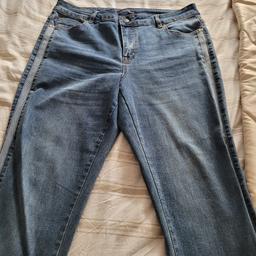 gorgeous ladies jeans worn once size 16