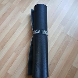 Hardly used as I go to gym large black yoga mat