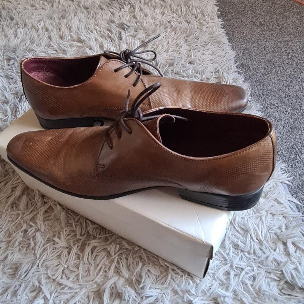 size 6 NOT 8 for sum reason shpock won't let me put size 6 , tan colour, worn once for a wedding pick up wyke