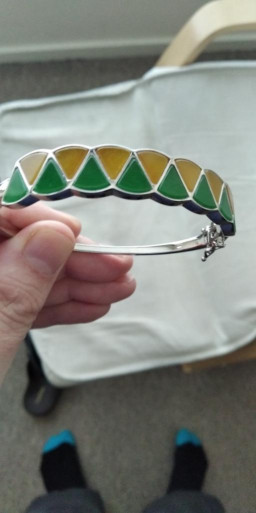 Buy & Sell Barnet Edgware - Barnet - Photos for Green Jade and yellow Jade bangle silver 925