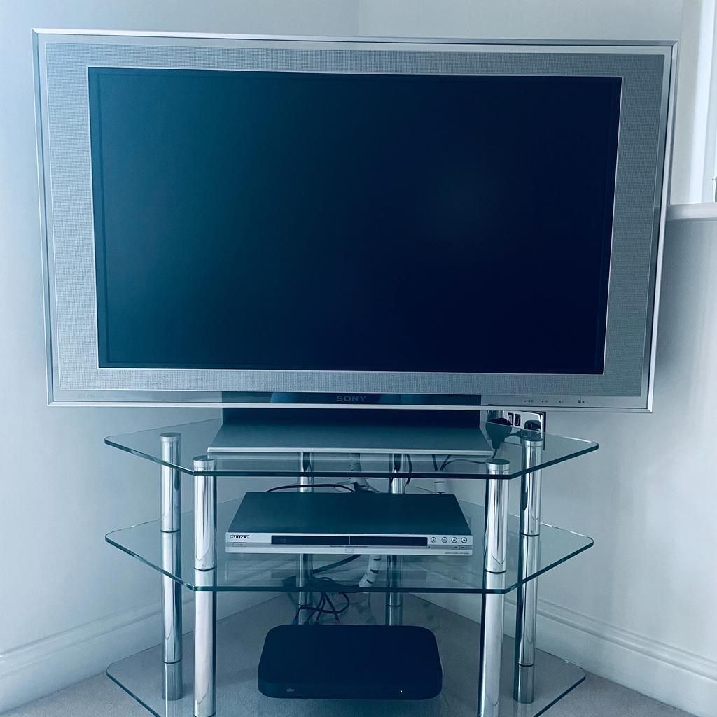 Excellent working condition, without any defects whatsoever.
Remote control and operating instructions included.
Sale due to upgrade only.
The 3 level chrome & glass TV stand is also for sale, as is the SONY CD/DVD Player - see separate ads or please enquire

Sky Q box NOT included
