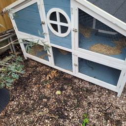 rabbit hutch good condition 
Good size
collection ONLY !!!