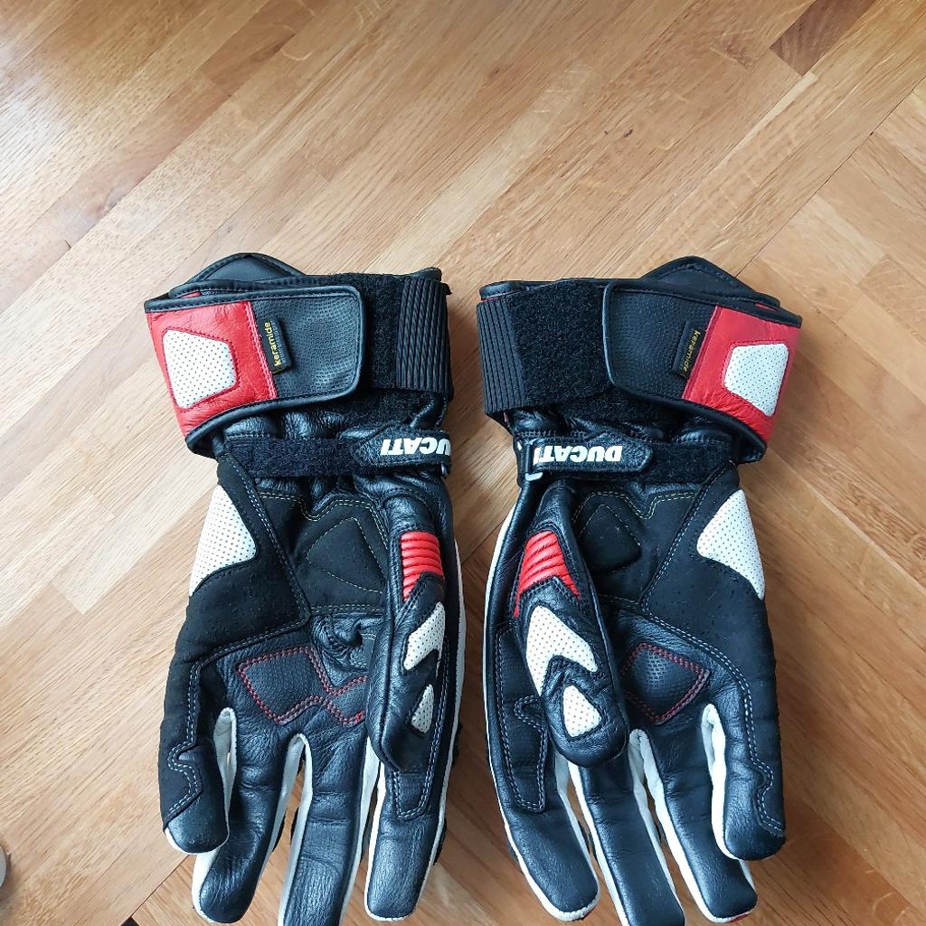ducati mens leather gloves, size xl, worn twice