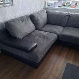 corner sofa  bought  from sofology  great  condition does separate  so able to  reconfigure  just  been  professionally cleaned  collection  only  
or nearest offer  accepted