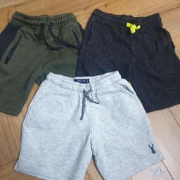 Boys shorts bundle, 2 x next 5yrs, 1 x mothercare 4-5yrs, generally in good condition, may show slight wear and rear, see pics