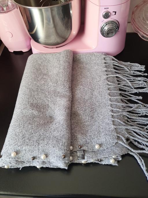 Buy & Sell West Midlands Dudley - Photos for ladies large grey scarf/ wrap/ shawl