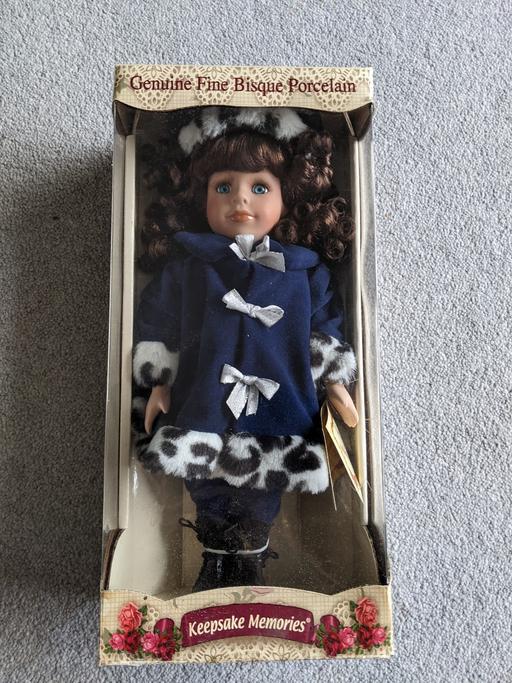 Buy & Sell Essex Castle Point - Photos for Genuine Fine Bisque Porcelain doll