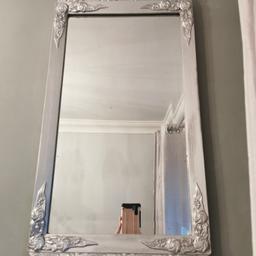 Rectangular mirror
26x14 inch
Collection castle bromwich 