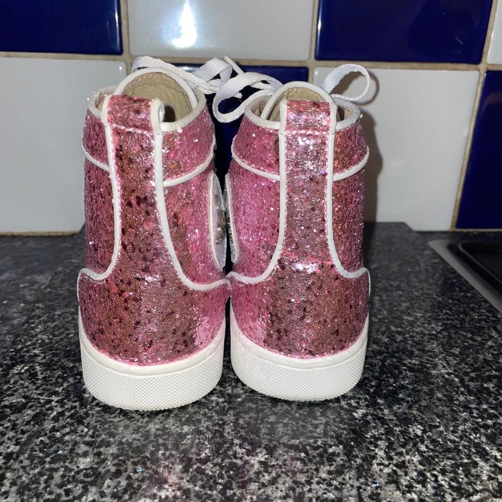 Ladies pink super sparkly designer inspired high tops💗 worn once/like new condition💗 size 6/39💗