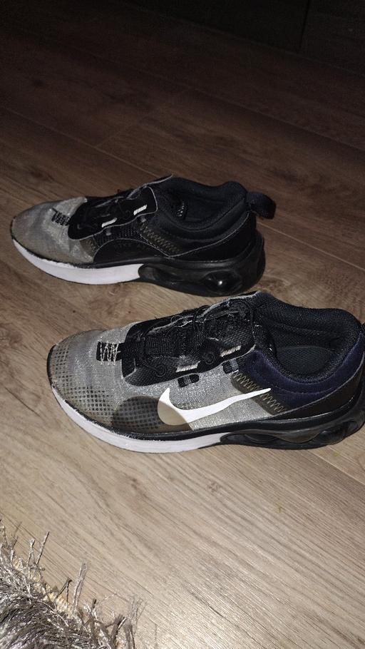 Buy & Sell Merseyside Wirral - Photos for Nike boys trainers size 12