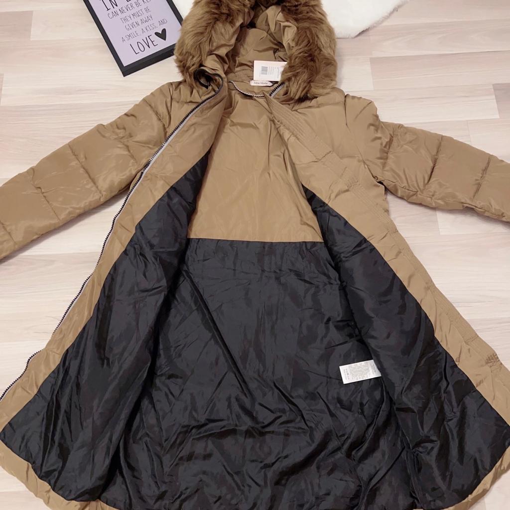 Verkaufe hier einen tollen Mantel im Auftrag meiner Mama von ALBA MODA - Damen Wintermantel Mantel Steppmantel in caramel
Der Mantel ist schön dick & kuschelig warm.
Gr. XXL
Neu
NP: über 130€

Versand extra