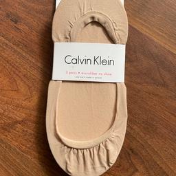 Neue Calvin Klein Microfaser Socken / Söckchen in beige. Größe 37-41