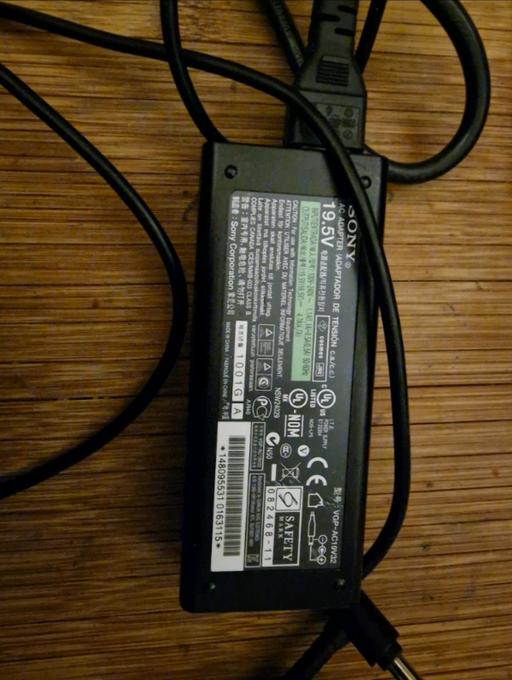 Buy & Sell West London Hounslow - Photos for SONY VAIO LAPTOP CHARGER 19.5 VOLTS