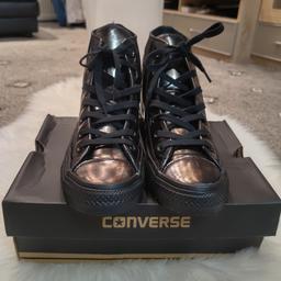 Converse Chuck Taylor All Star Leather Sneakers High Top, Size 5 Unisex, Authentic Genuine with receipt of purchase. Tried On & put in box so BN, never used, Collection only thanks.