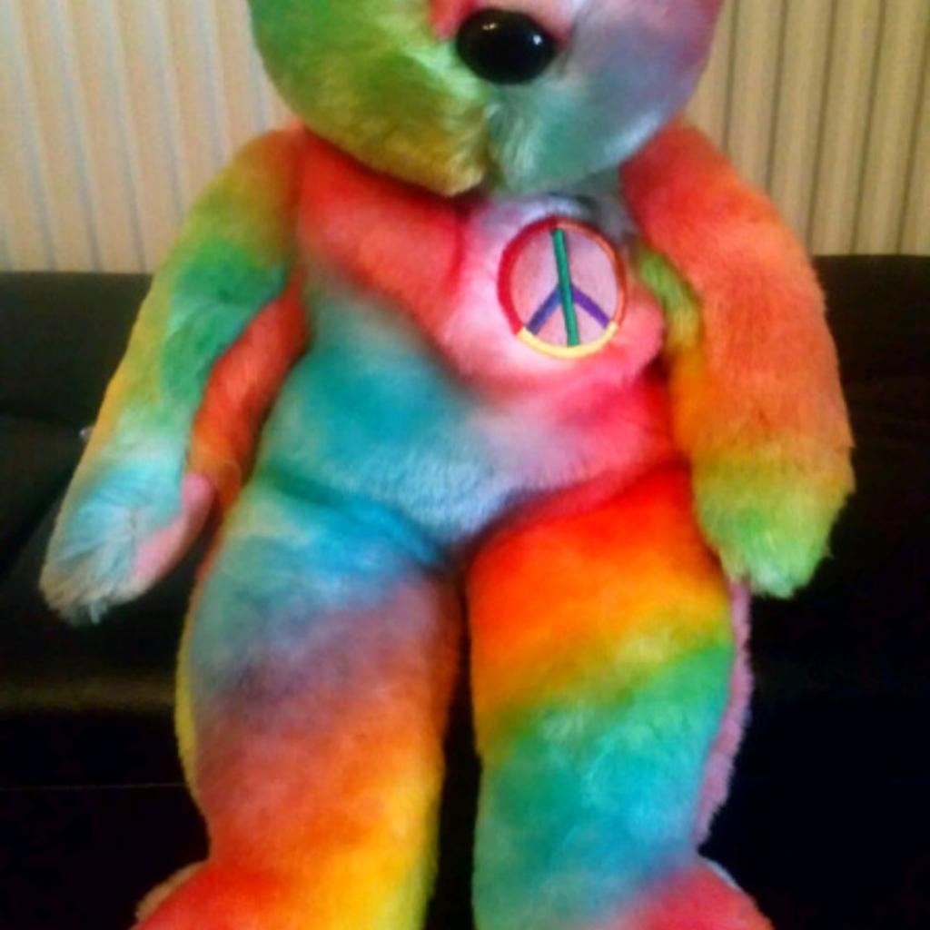 BN Ty Beanie Buddy Bears Various Beanie Bears with Tag Errors, Ty Peace, Ty Employee, Ty Valentino, Ty Erin, Ty 2k, from a pet free smoke free home, Great for Collector's. Buyer Collects
Price for each bear £3500.