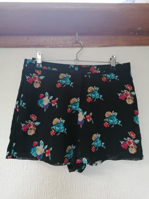 Buy & Sell Essex Epping Forest - Photos for TopShop shorts