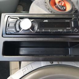 stereo removed from my Vauxhall vivaro van before i scrapped it.

perfect working order! 

USB,AUX,MP3  FACE OFF 

grab a bargain 

£20 no offers collect only sorry