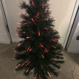 Vendo albero di Natale led (luci colorate) altezza 1,20 in ottime condizioni