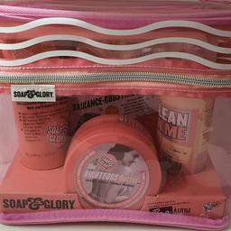 Soap and Glory Gift set

Will make a fab Christmas pressie.

Collection from Redditch, Worcestershire.