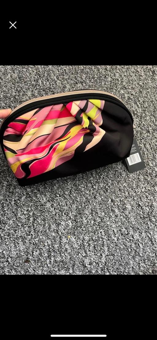 Buy & Sell South West London Streatham Common - South West London - Photos for Ted Baker TOILETRIES BAG Violet& bergamot