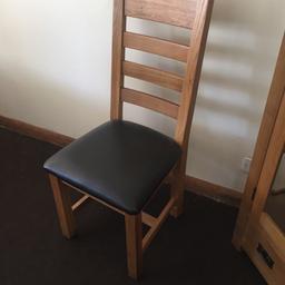 New Solid Oak chair With PVC Seat..

Wipeable seat.

Solid oak frame.

Last one to clear.

Thank you for looking