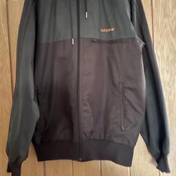Adidas tracksuit top 
Brown/ green
Size medium 
In very good condition