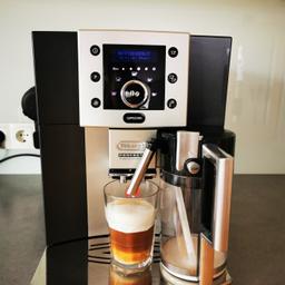Zum Verkauf steht hier eine Kaffee-/Cappuccino Vollautomat der Marke DeLonghi (ESAM5500). Die Maschine ist voll funktionstüchtig und wird wegen Platzmangel verkauft.

Der Verkauf erfolgt unter Ausschluss jeglicher Gewährleistung.

Nur Abholung in Lauterach möglich.
