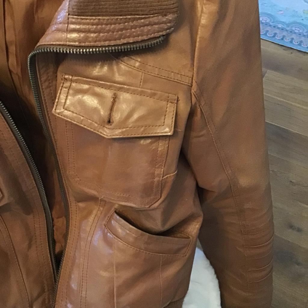 Coole Vintage Lederjacke von Only , Gr. L, fällt eher kleiner aus , nicht gefüttert , Strickbund unten und oben am Kragen , Blouson mäßig geschnitten