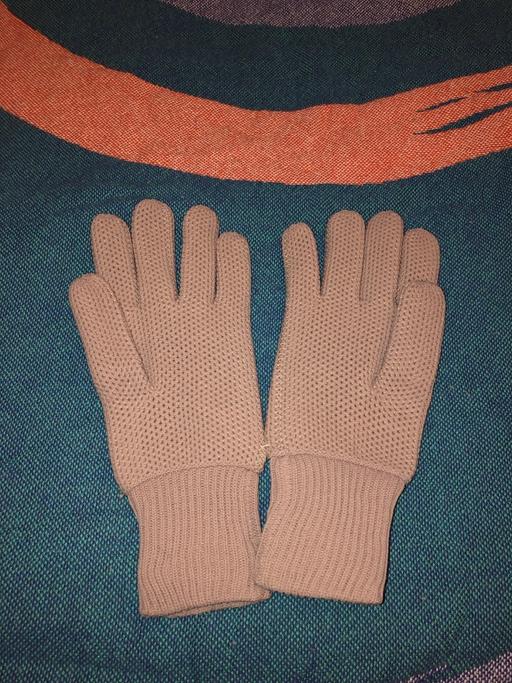 Buy & Sell South West London Sutton - Photos for Tan winter gloves